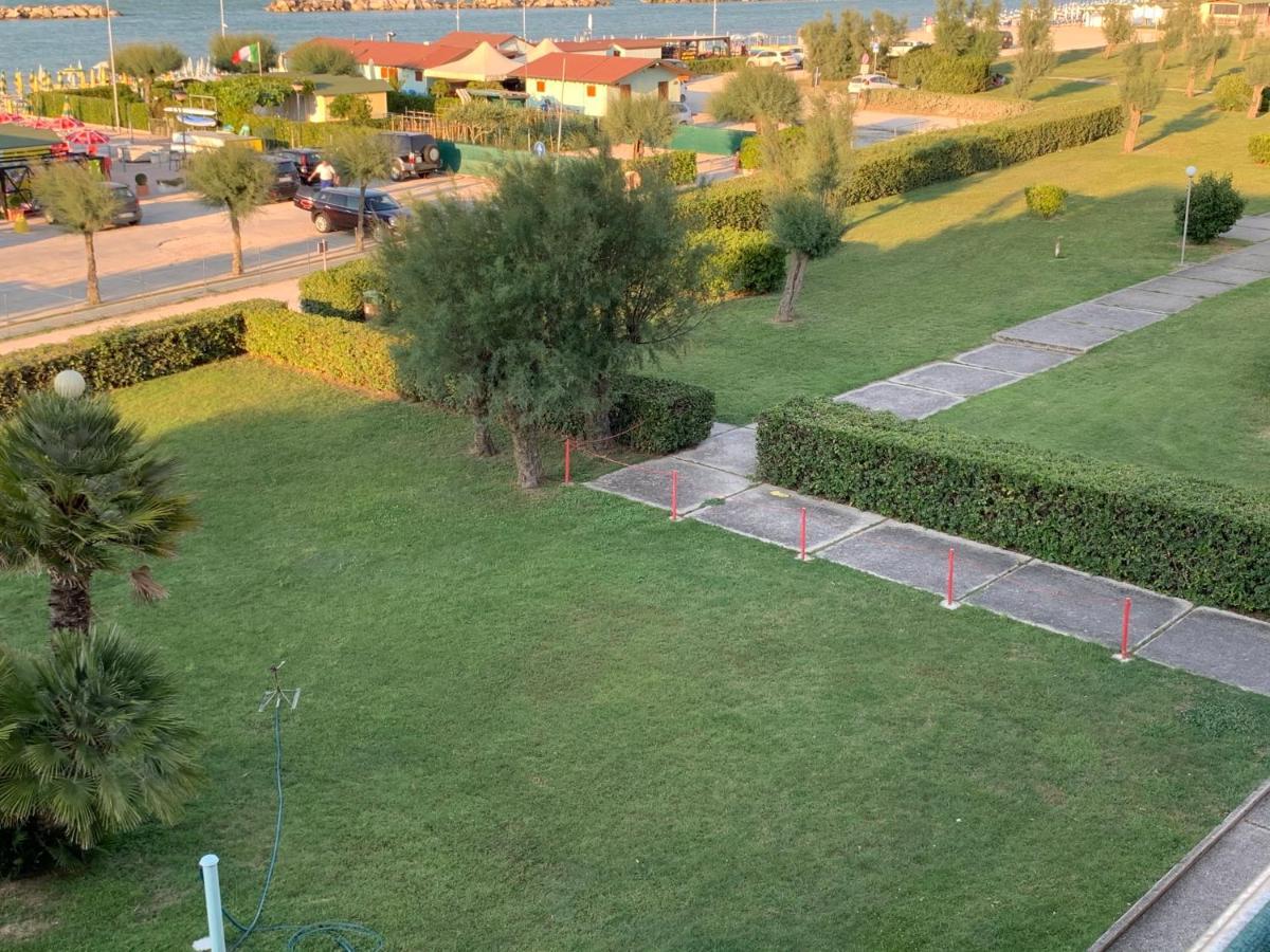 Apartamento Al Mare Apartament Fano Exterior foto
