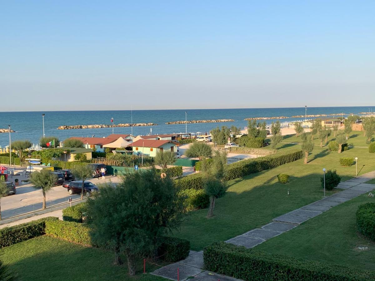 Apartamento Al Mare Apartament Fano Exterior foto