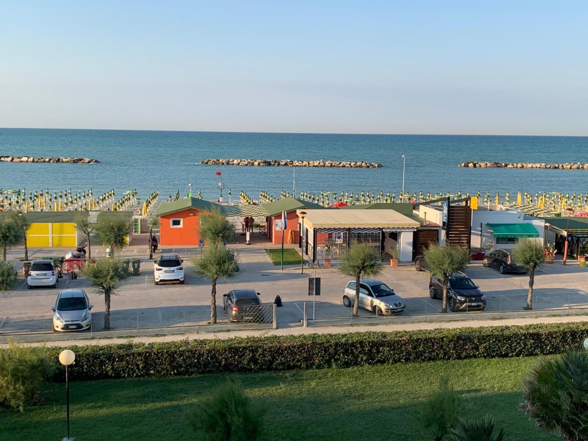 Apartamento Al Mare Apartament Fano Exterior foto