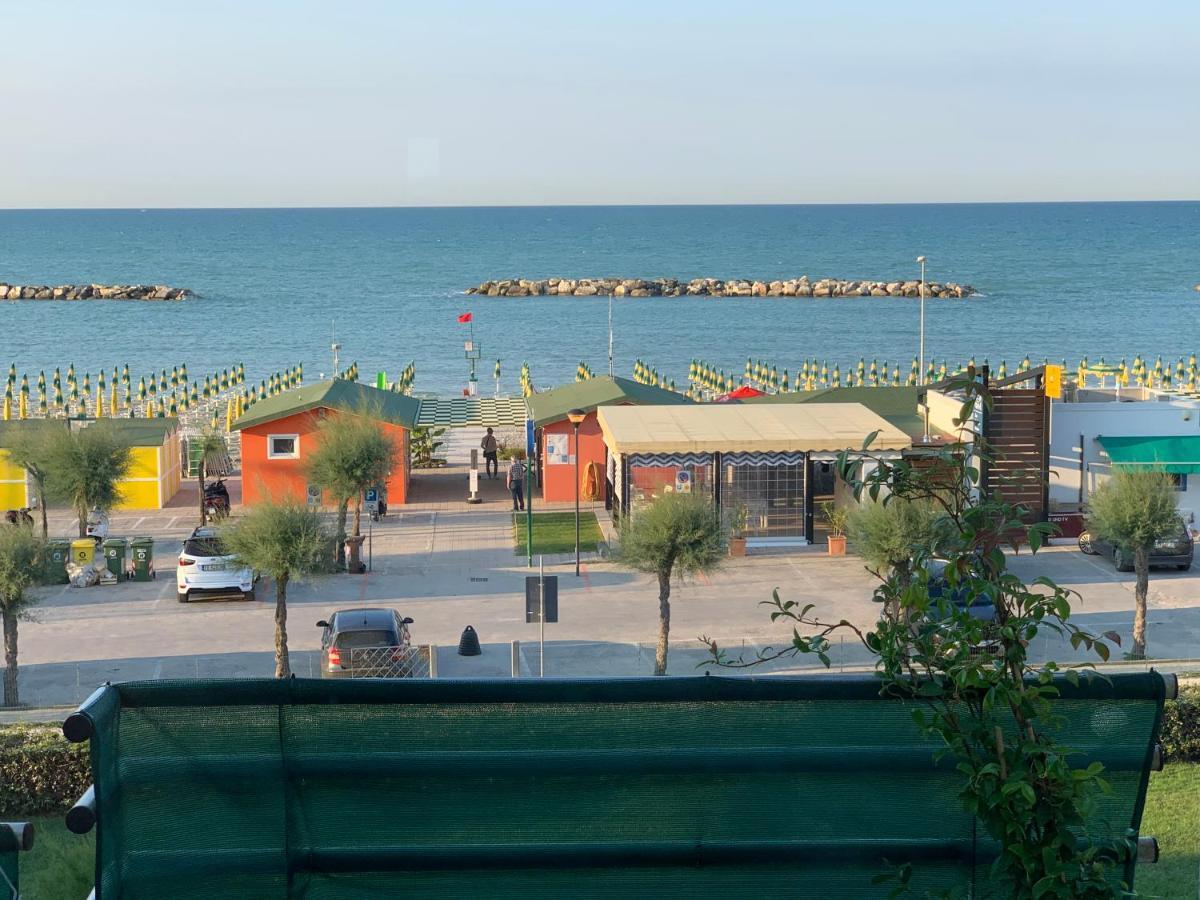Apartamento Al Mare Apartament Fano Exterior foto